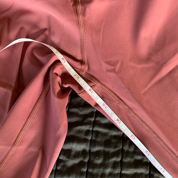 Lululemon Wunder Under Crop, Luxtreme - 17” Size 4 - Picture 2 of 3